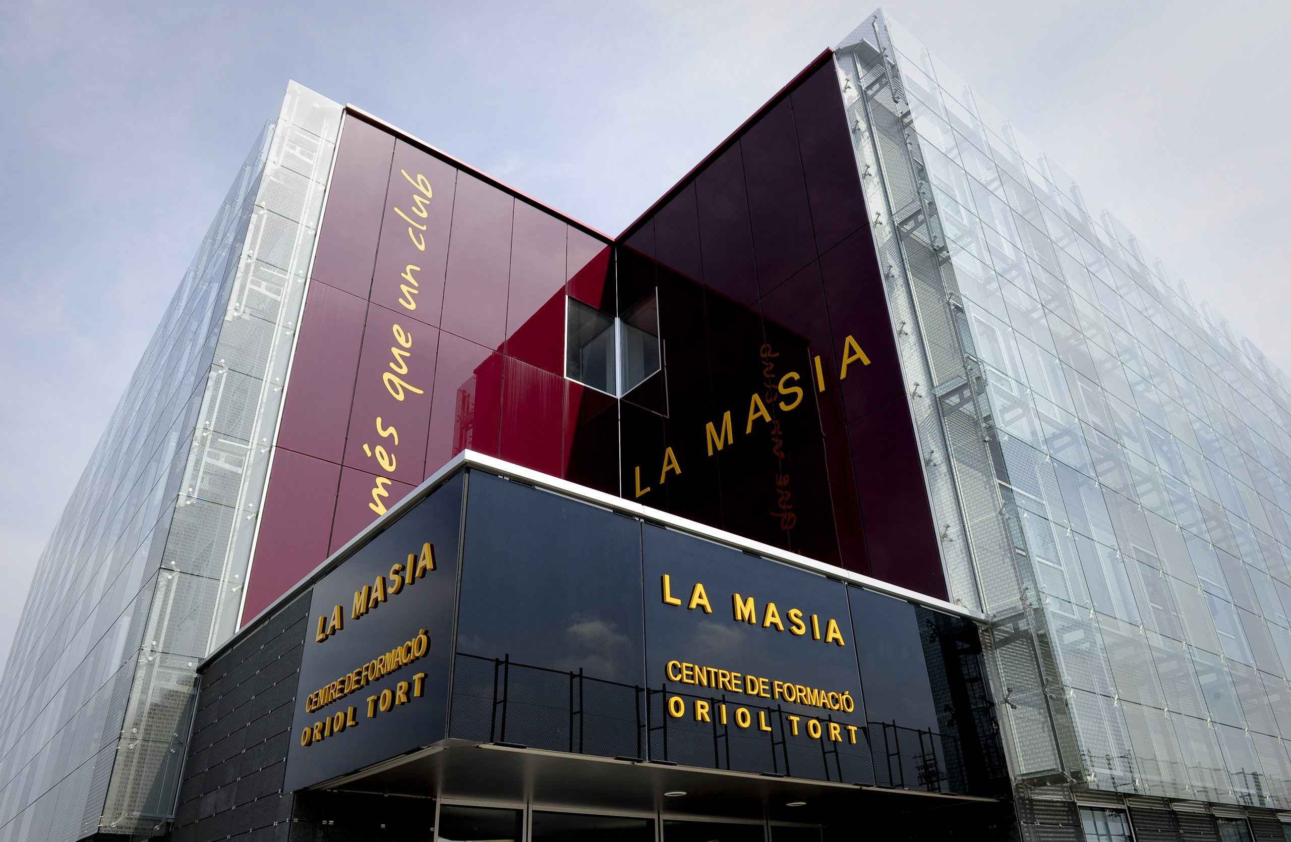 La Masia still sets the standard for alignment between academy and first team. Because Barca’s game model is so clear, graduates move up with minimal friction. Some become Camp Nou regulars, others thrive across La Liga and beyond.